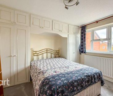 4 bedroom detached house to rent - Photo 5