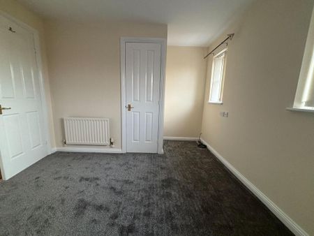 2 bedroom semi-detached house to rent - Photo 4