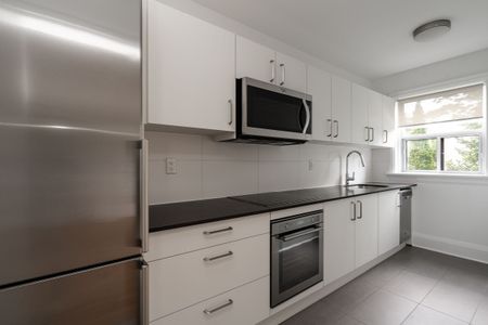 143 Arlington Avenue - Photo 2