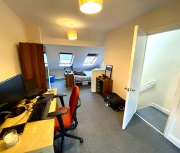 3 bedroom house share to rent - Photo 4