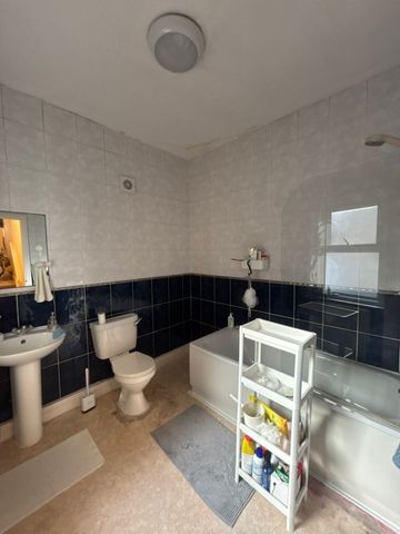 Queens Square, Brighton - Photo 4