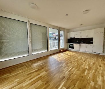 3 Zimmer Wohnung mit 15m² Loggia ab sofort verfügbar - Photo 4