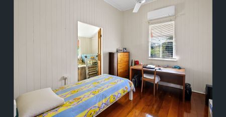 Beautiful Queenslander close to Mackay CBD - Photo 3