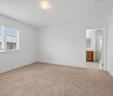 For Lease - 73 Brennan Crescent, Loyalist, Ontario - Photo 4