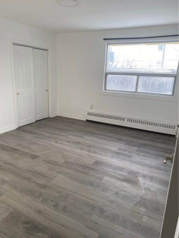 For Lease - 211 Milvan Drive, Toronto, Ontario - Photo 3