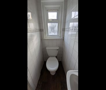 Studio Flat, Millbrook Road East, SO15 - Photo 3