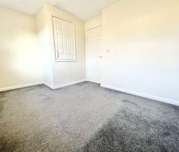 2 bedroom semi-detached house to rent - Photo 3