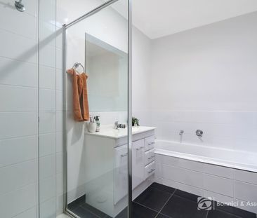 SETTLE IN BEFORE CHRISTMAS - Photo 1