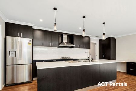 21 Helmrich Street, Moncrieff ACT 2914 - House For Rent | Domain - Photo 4