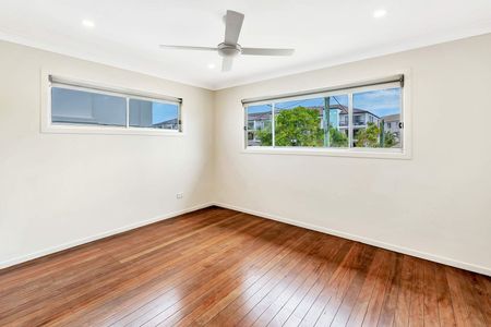 25 Purli Street, 4217, Chevron Island Qld - Photo 4