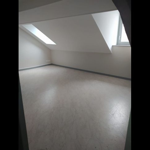 Location Appartement 4 pièces 82 m² Le Blanc - Photo 1