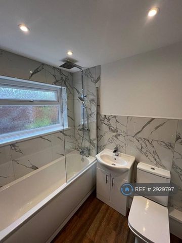2 bedroom terraced house to rent - Photo 5