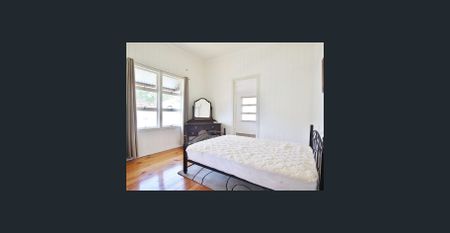 Furnished three bedroom home in The Range! - Photo 2