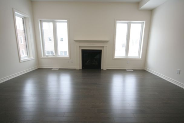 For Lease - 3949 Tufgar Crescent, Burlington, Ontario - Photo 1