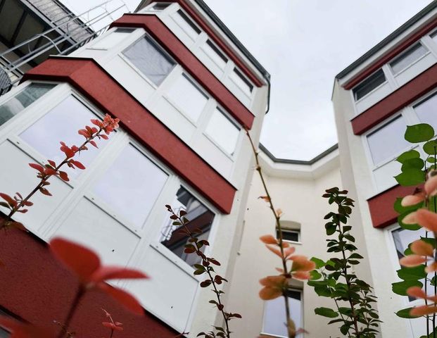 Interessante 2- Zimmerwohnung im Dachgeschoss. Mit Balkon, unweit vom Bahnhof - Foto 1