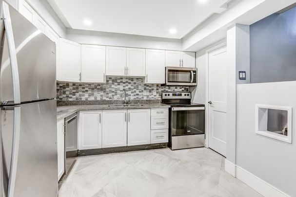 For Lease - 364 The East Mall N/A Unit# 339, Toronto, Ontario - Photo 1