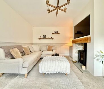 4 bedroom semi-detached house to rent - Photo 1