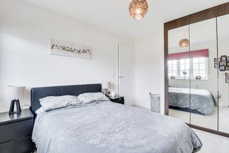 4 bedroom detached house to rent - Photo 4