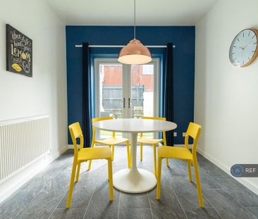 5 bedroom terraced house to rent - Photo 2