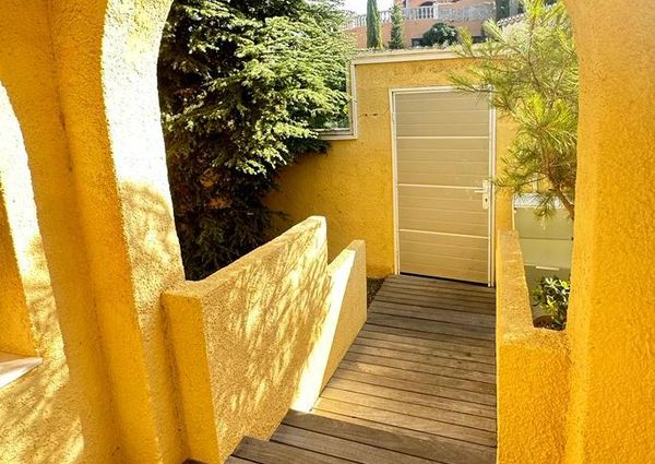 Villa for rent with 4 bedrooms and 3 bathrooms with stunning views