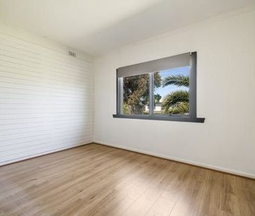 Neat and Tidy Three Bedroom Home! - Photo 2