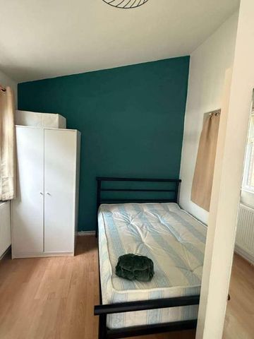 Oxley Close, London, SE1 - Photo 2