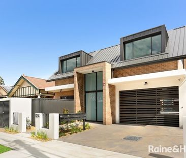 MODERN STUDIO APARTMENT - WATER, GAS AND INTERNET INCLUDED - Photo 4