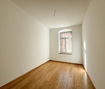 Balkon und Fußbodenheizung - neu sanierte 3,5-Raum-Wohnung in Chemnitz - Photo 1