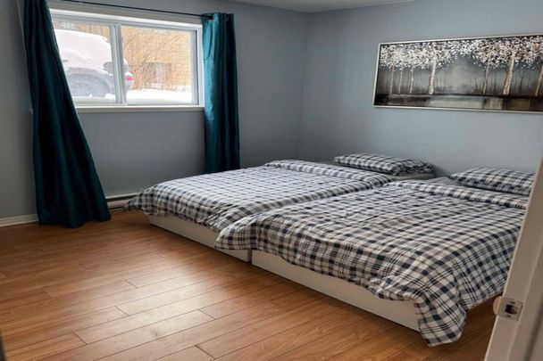 1239 Rue Lacoste, J4G 2J7, Longueuil - Photo 1