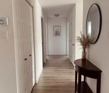 4 1/2 + bureau à louer - 1er aout 2026 - Photo 3