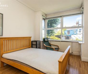 4 bedroom terraced house to rent - Photo 2