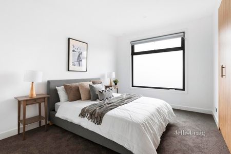 4/12 Alfreda Avenue, Rosanna - Photo 2