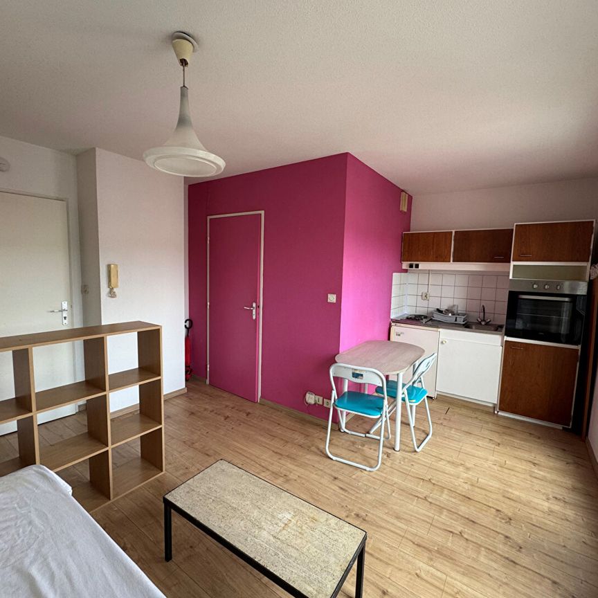 Location Appartement 1 pièce 18m² - Photo 1