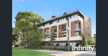 LUXURY ONE-BEDROOM LIVING IN THE HEART OF KENSINGTON - Photo 2