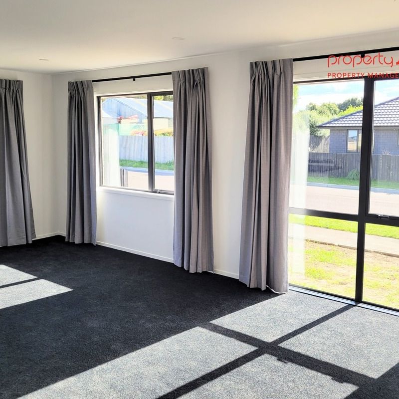 Modern 3-Bedroom Home in Quiet Yaldhurst Location - Photo 1