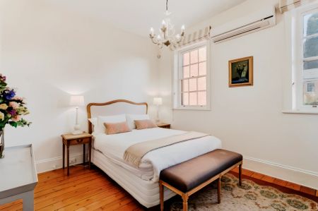 2 Bed, 1 Bath - Photo 4