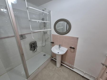 Location Appartement 2 pièces 66m² VALENCIENNES 59300 - Photo 4