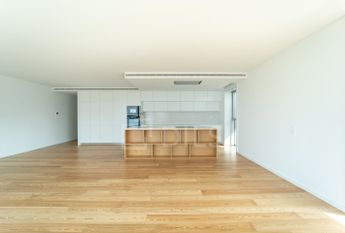 Apartamento T3 com varanda, novo, com vista mar, em Vila Nova de Gaia