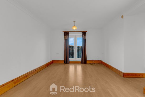 2 bed flat to rent in Barnsley Road, South Elmsall, Pontefract, West Yorkshire, WF9 - Photo 1