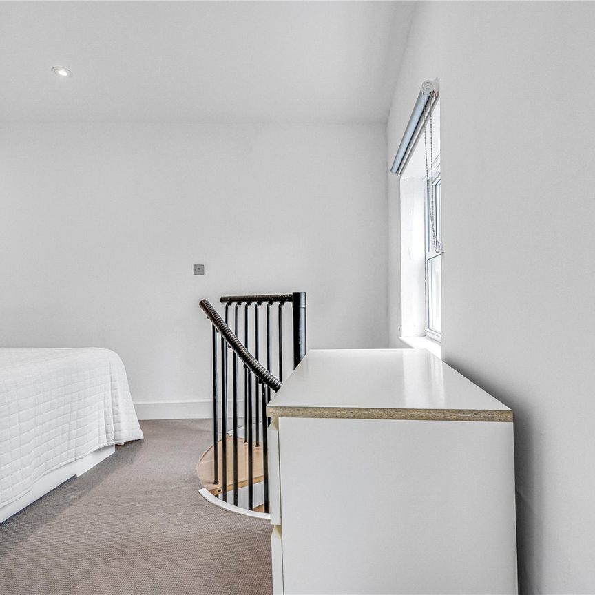 Fulham Road, Fulham, SW6 - Photo 1