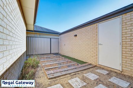 2 Latteri Turn, AUBIN GROVE WA 6164 - Photo 3