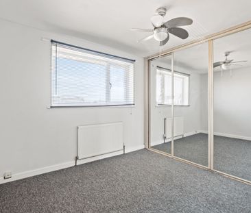 Highview Gardens, Poole, BH12 - Photo 3