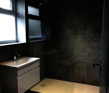 1 bedroom in a house share to rent - Photo 6