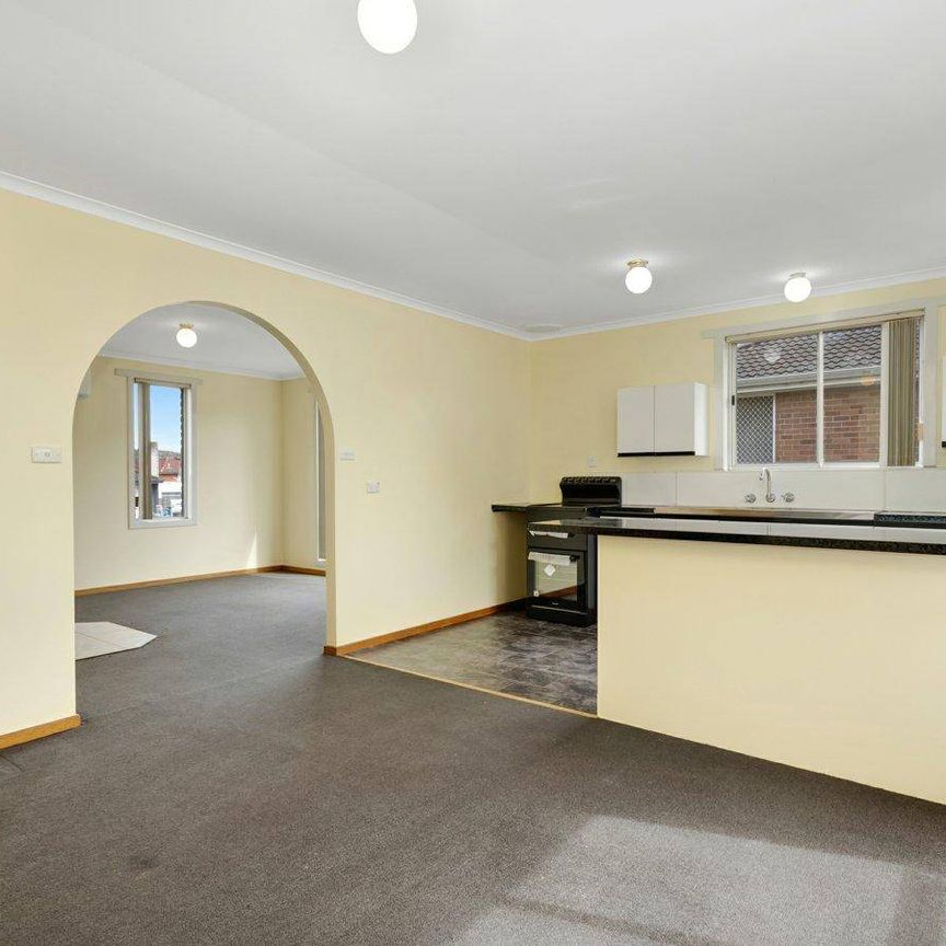 Popular Latrobe - Photo 1