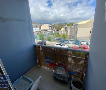Location Appartement 1 pièce 23m² STE CLOTILDE 97490 - Photo 3