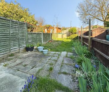 3 bedroom terraced house to rent - Photo 6