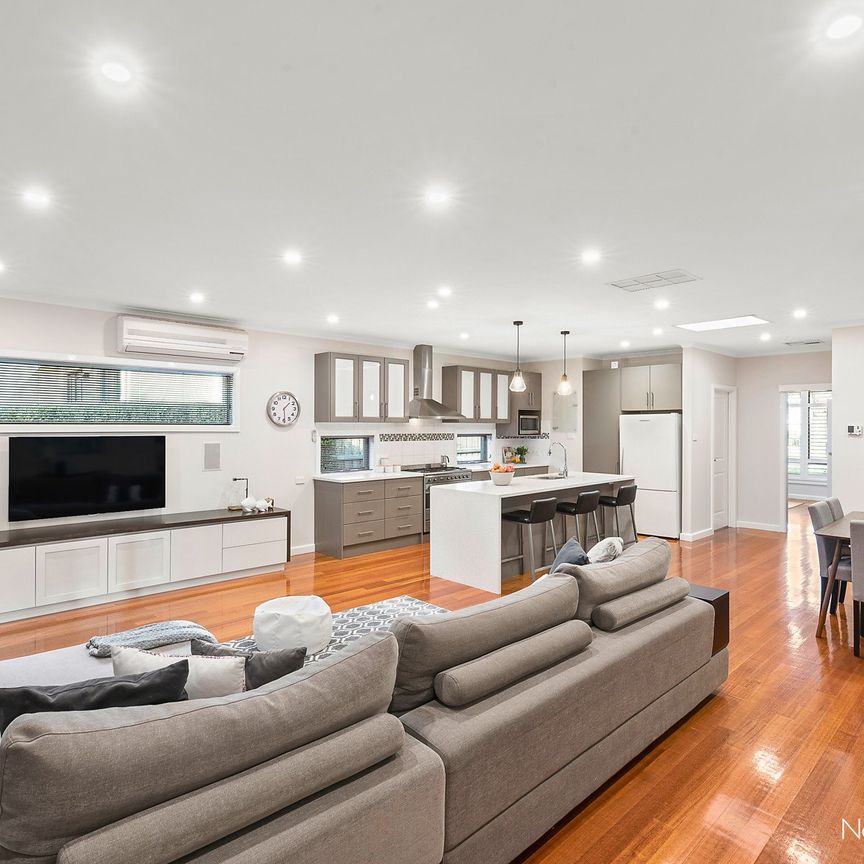 22 Morrie Crescent, Blackburn North - Photo 1
