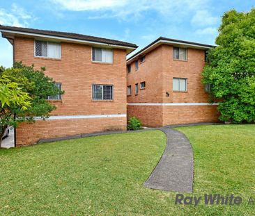 2 Bedroom unit with LOCK UP GARAGE - Photo 6