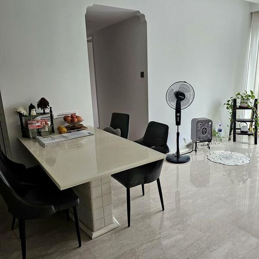 Central Grove (D14), Condominium - For Rent - Photo 1