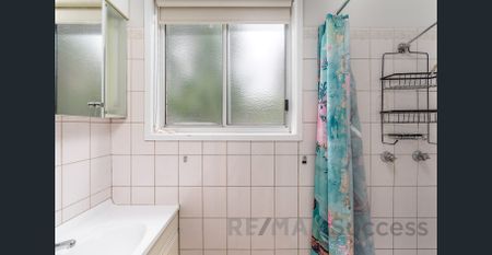 Low-Maintenance Granny Flat in a Prime Centenary Heights Location - Photo 4